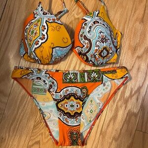 New Beautique Two-Piece Bikini Set -34E & 8